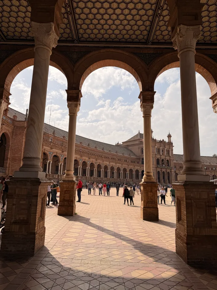 Plaza de España Seville Guide: History & Photo Tips