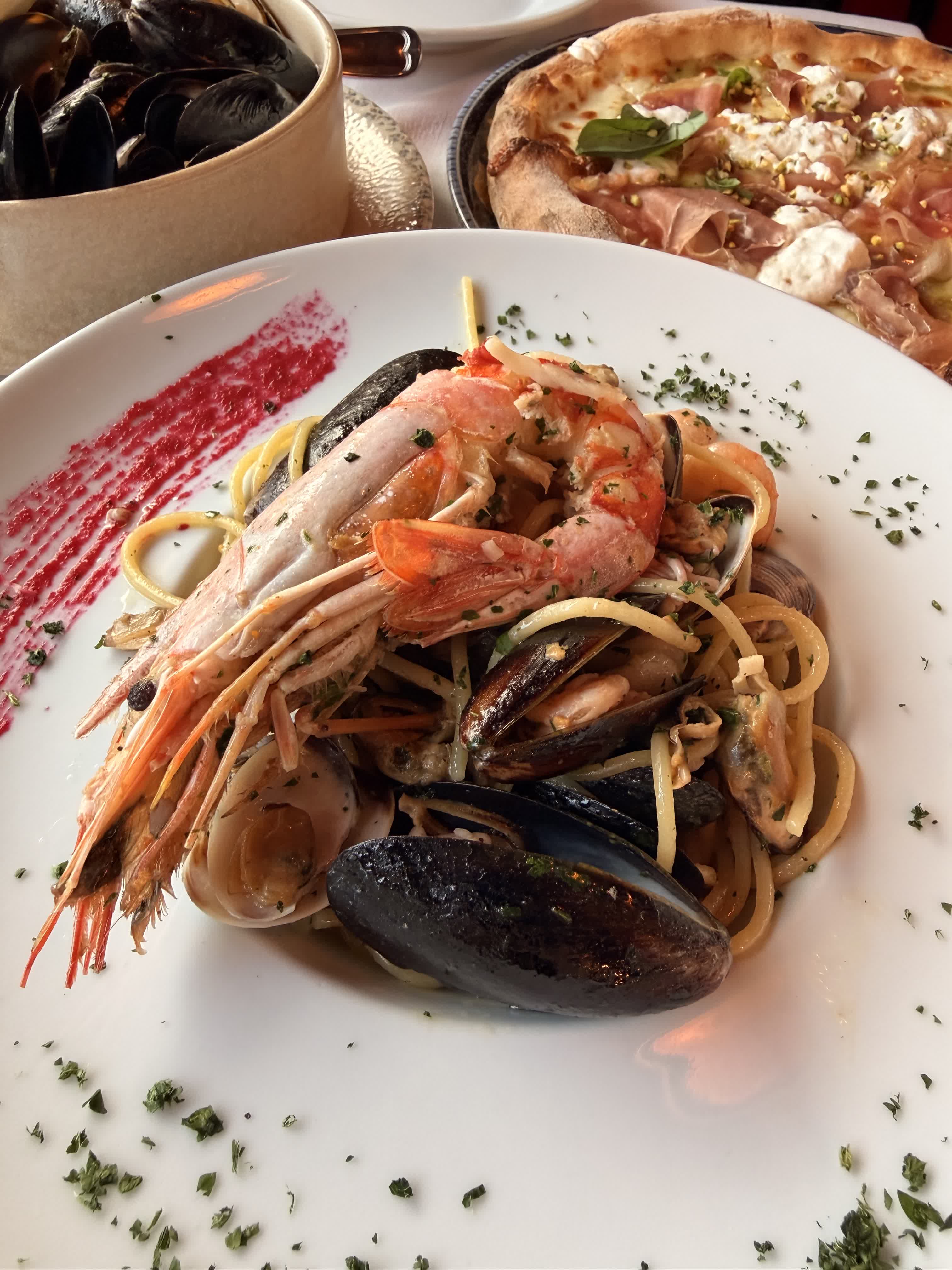 Seafood spaghetti at Ristorante Saraceno in Venice