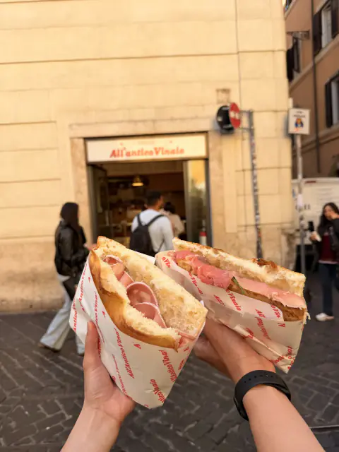 the goods 🥪