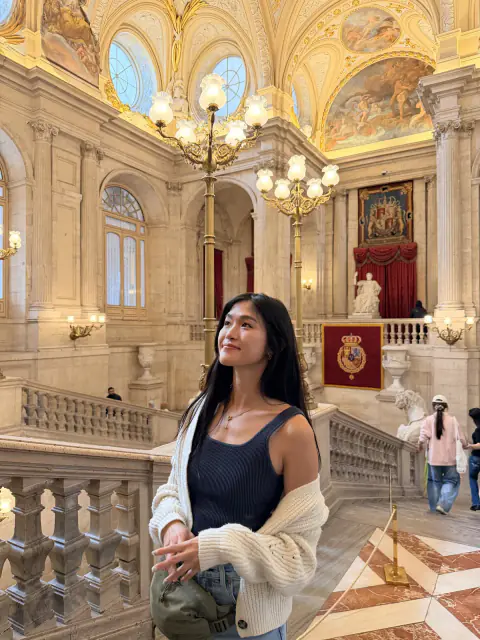grand staircase! 👑