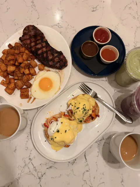 breakfast vouchers for the win!