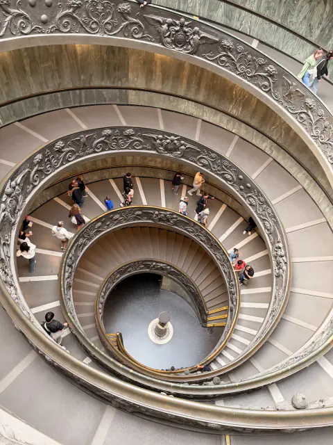 famous spiral staircase 🔃